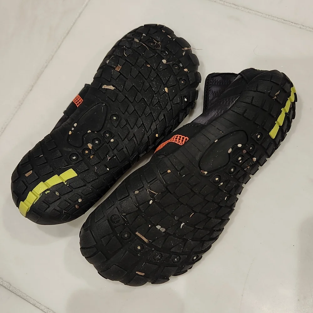KUBUA water shoes for kids, size 31 EU/13 US